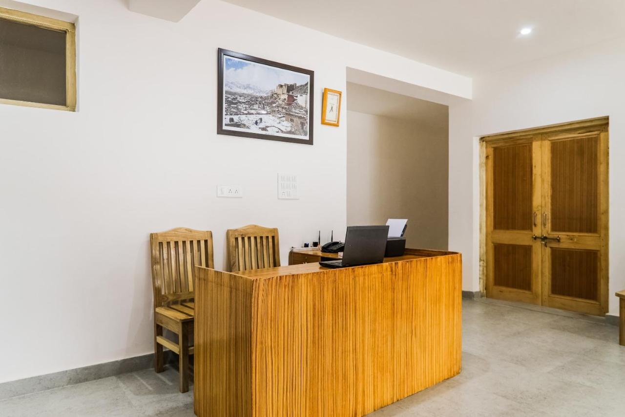 Oyo 72466 Hotel Yuvraj Shivpuri  Exterior photo